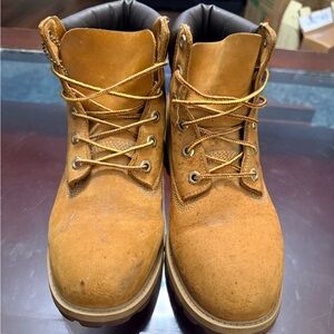 Men's Tan timberland boots size 6M